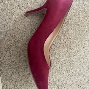 Ladies Le Château size 8 heel